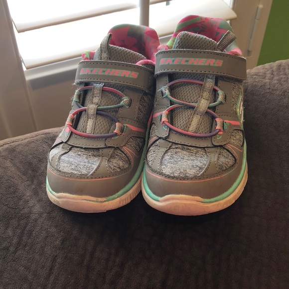 skechers velcro sneakers